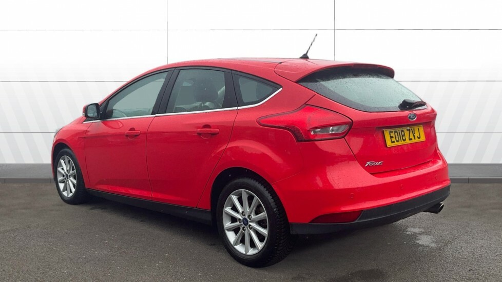 Ford Focus Titanium Red #2