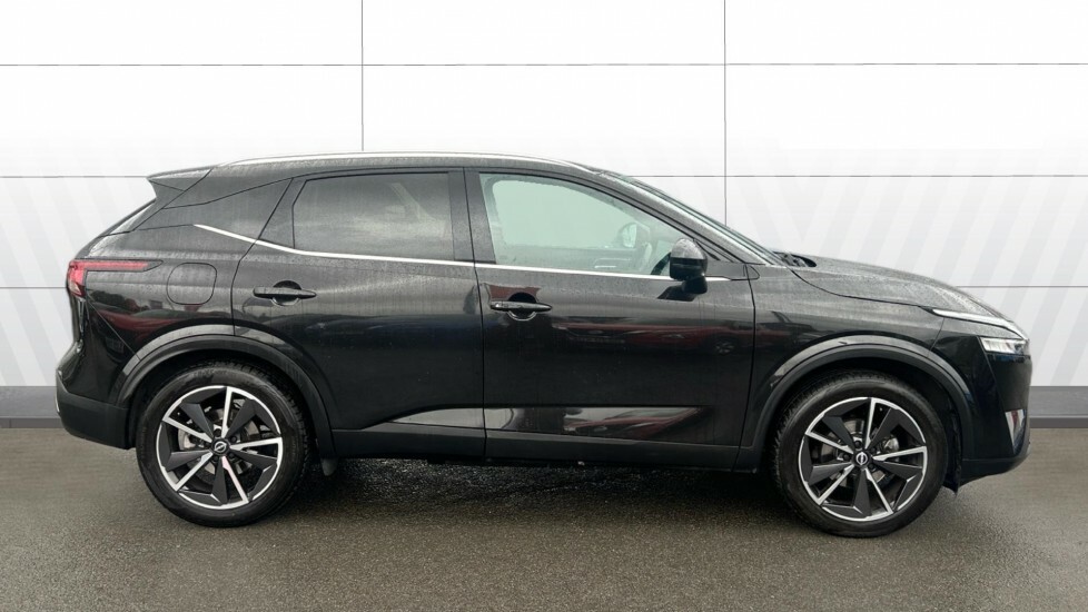 Nissan Qashqai Tekna Black #5