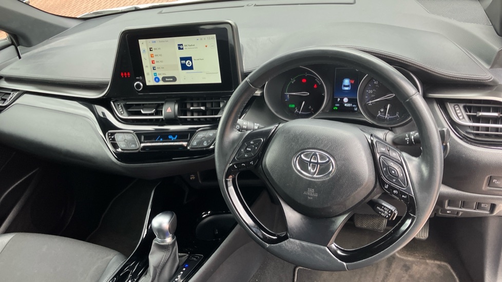 Toyota C-Hr Design YO72UYH White #6