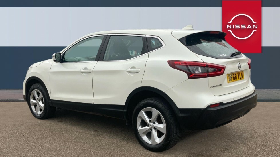 Nissan Qashqai Acenta Premium DF68YLW White #2