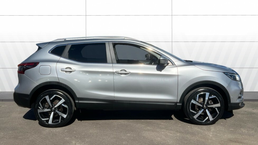 Nissan Qashqai Tekna Silver #5