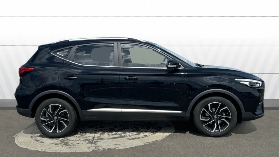 MG ZS Exclusive Black #5