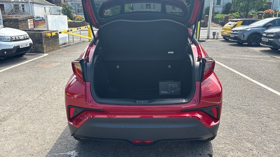 Toyota C-Hr Design Red #4
