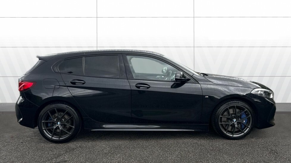 BMW 1 Series M Sport Black #5
