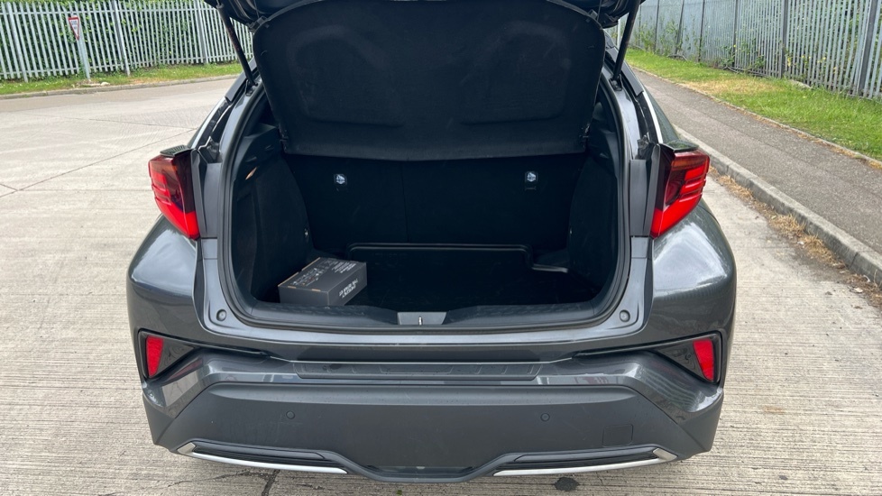 Toyota C-Hr Gr Sport FD22YFF Grey #4