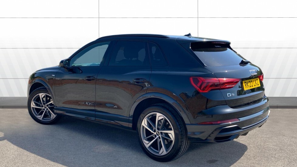 Audi Q3 Black Edition RK22LKZ Black #2