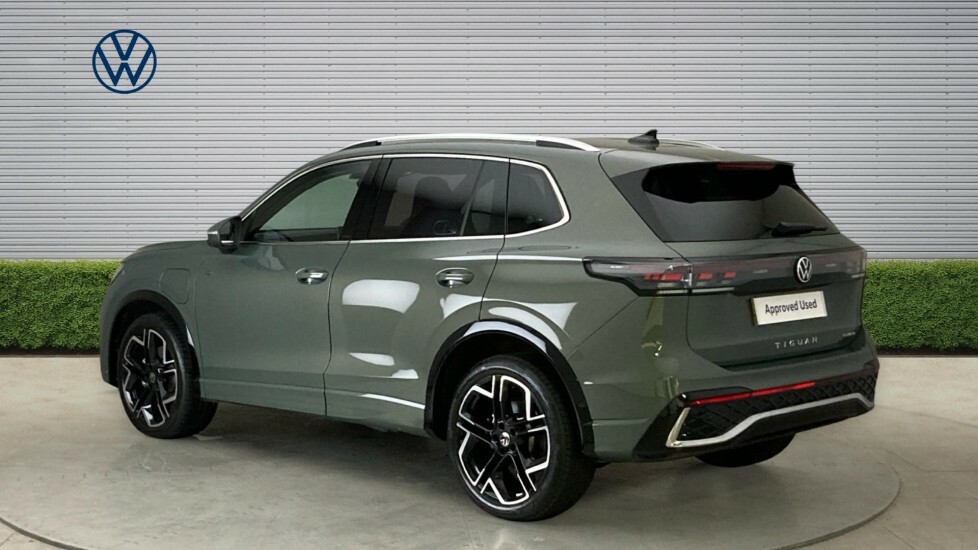 Volkswagen Tiguan R-line KP75VYC Green #3