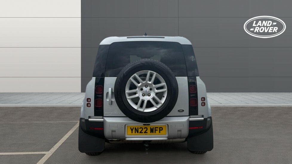 Land Rover Defender 110 S Silver #6