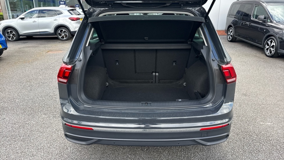 Volkswagen Tiguan Life Grey #4