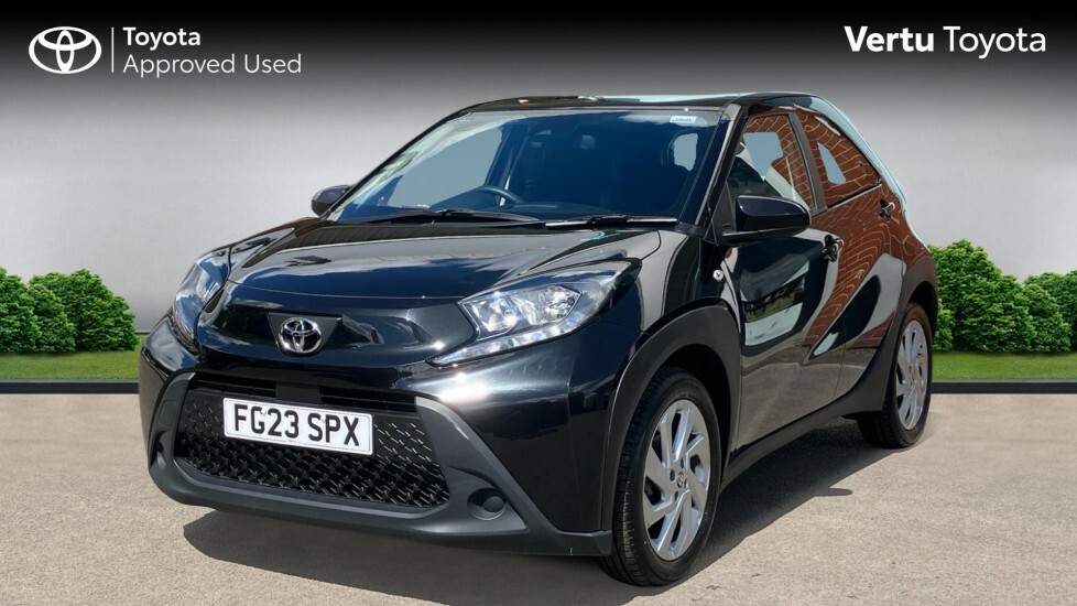 Toyota Aygo X Pure Black #3