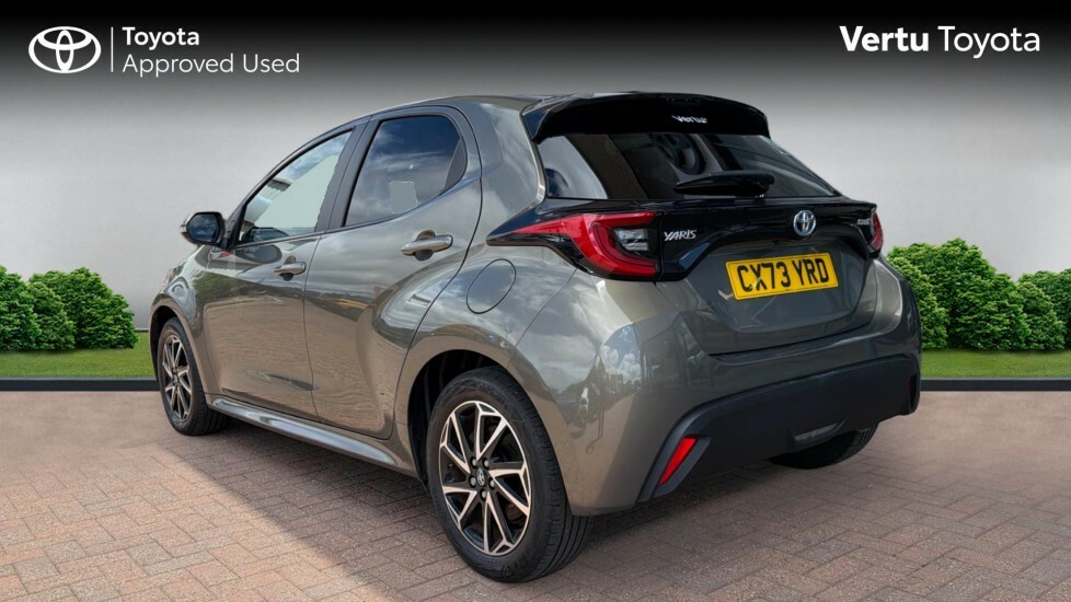 Toyota Yaris Design CX73YRD Gold #4