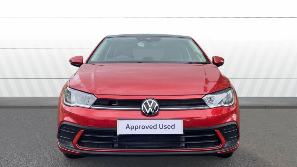 Volkswagen Polo Life Red #3