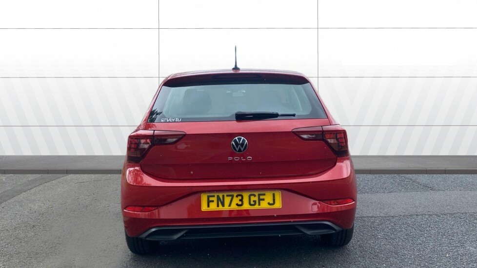 Volkswagen Polo Life Red #6