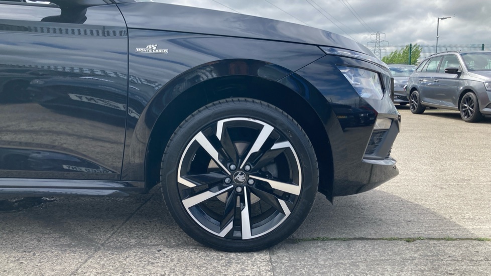 Skoda Kamiq Monte Carlo Edition LR75JXY Black #5