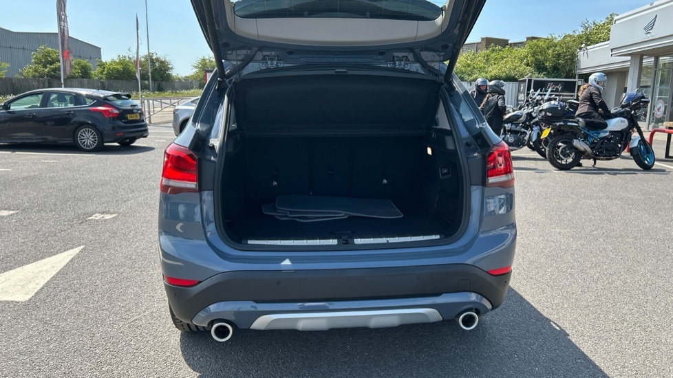 BMW X1 Xline Grey #4