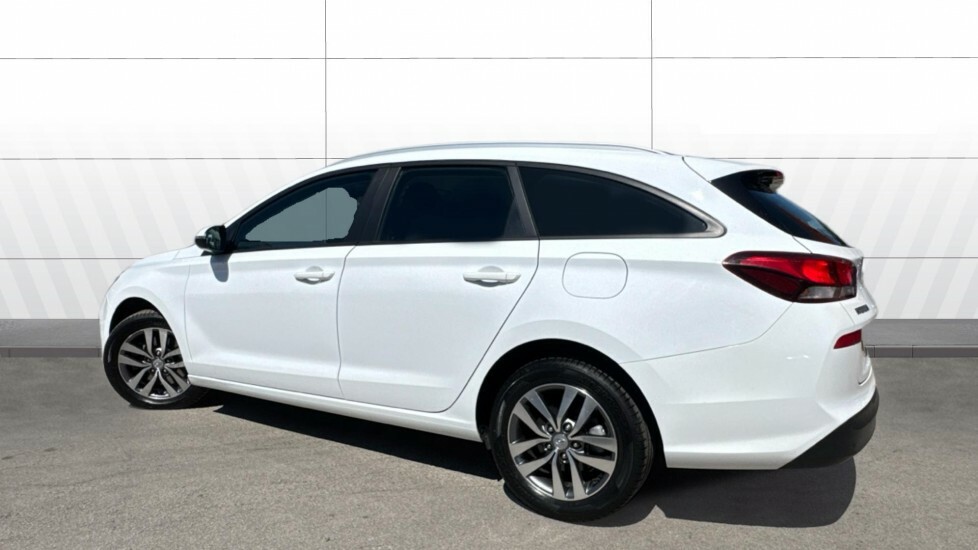 Hyundai I30 Se Nav White #2