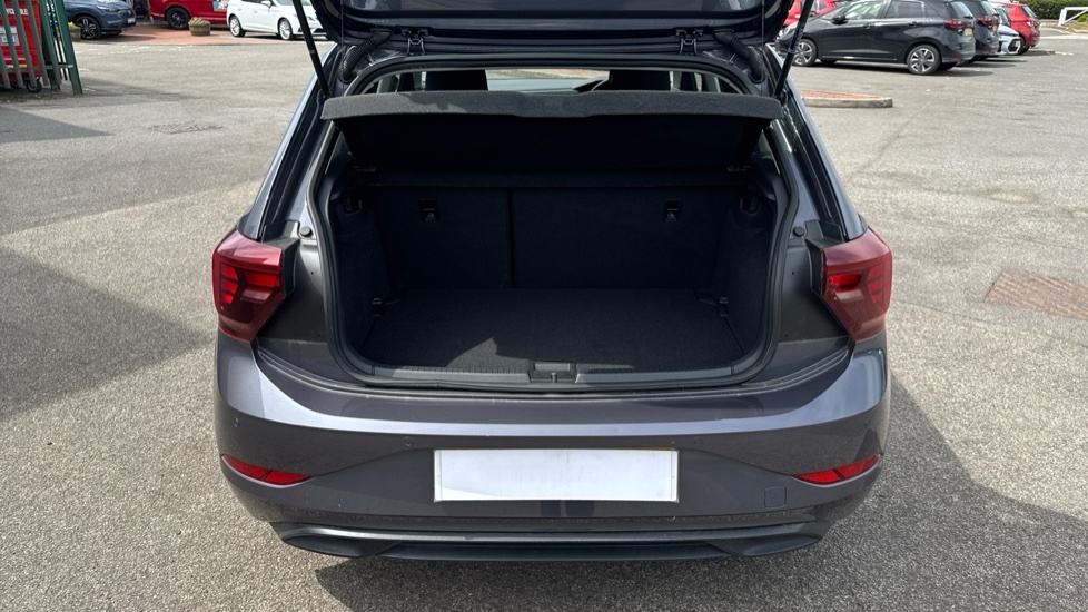 Volkswagen Polo Life Grey #4
