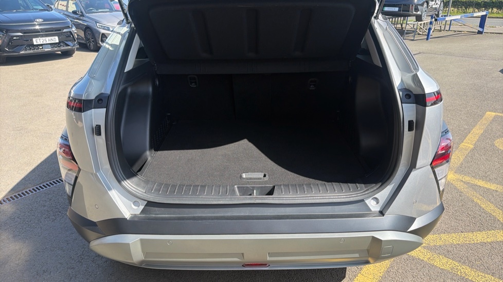 Hyundai Kona Advance Silver #4