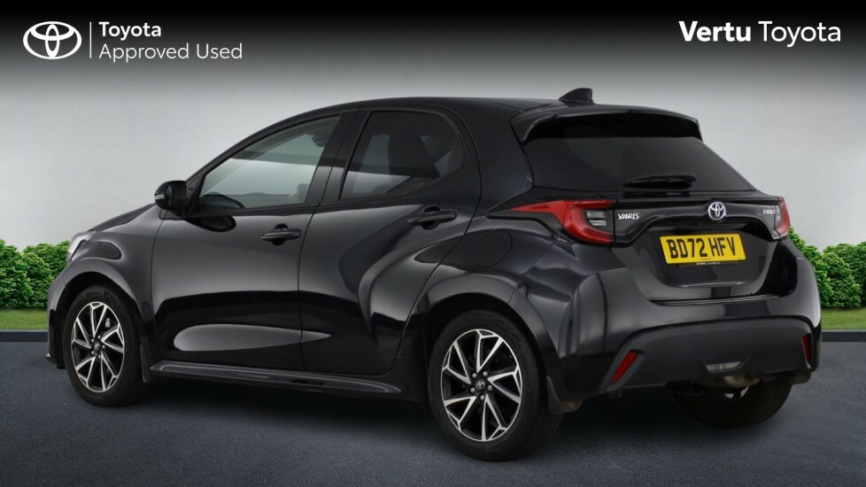 Toyota Yaris Design Black #4