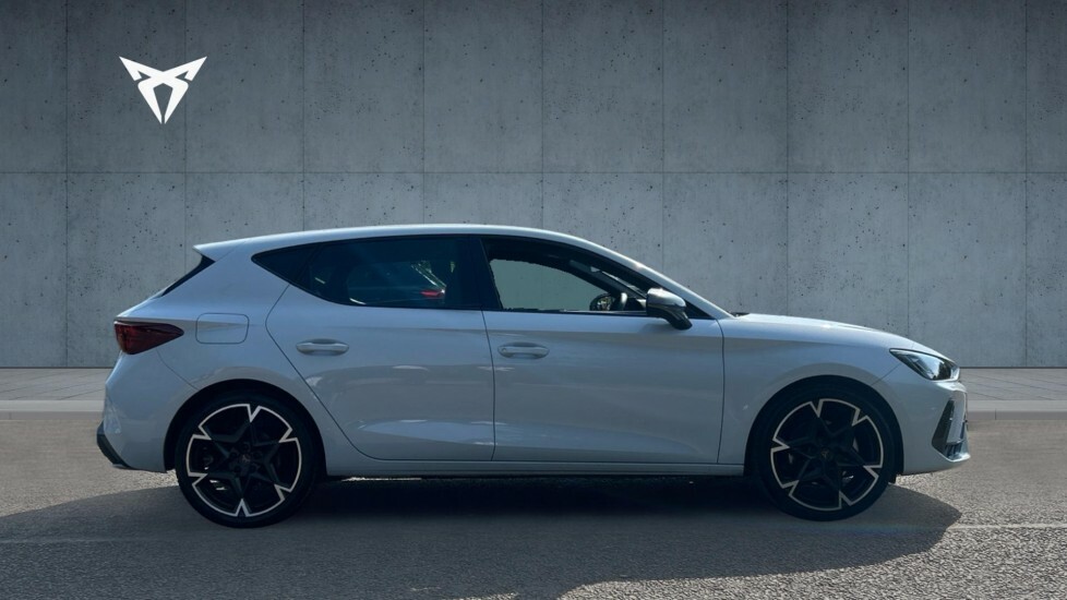 Cupra Leon V2 White #4