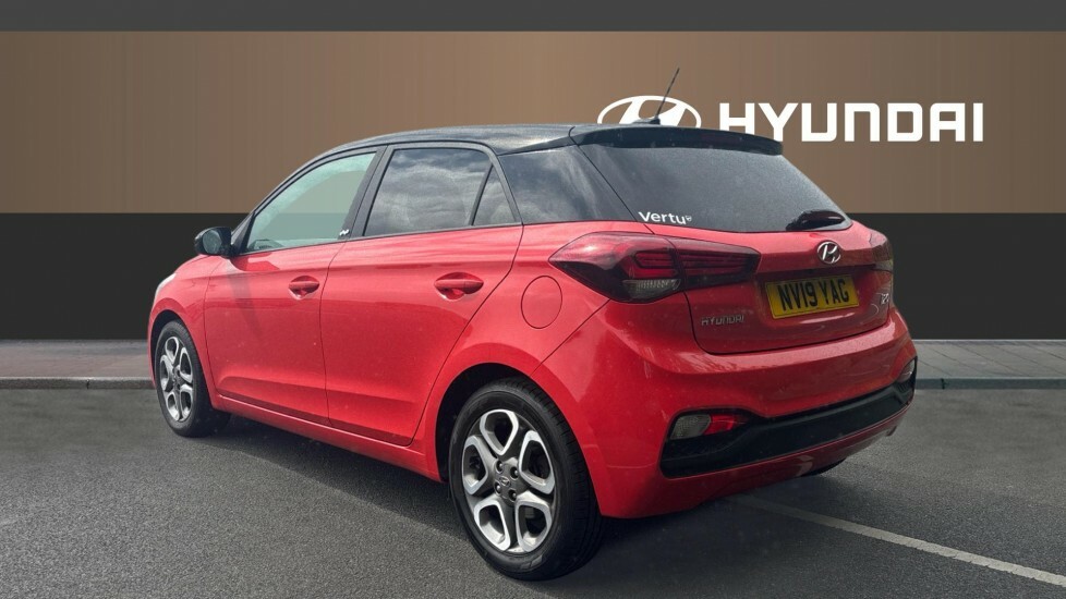 Hyundai I20 Play Red #2