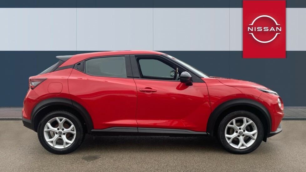 Nissan Juke Acenta Red #5