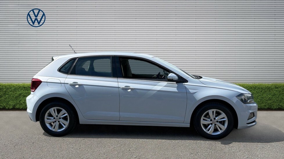 Volkswagen Polo Se Silver #4