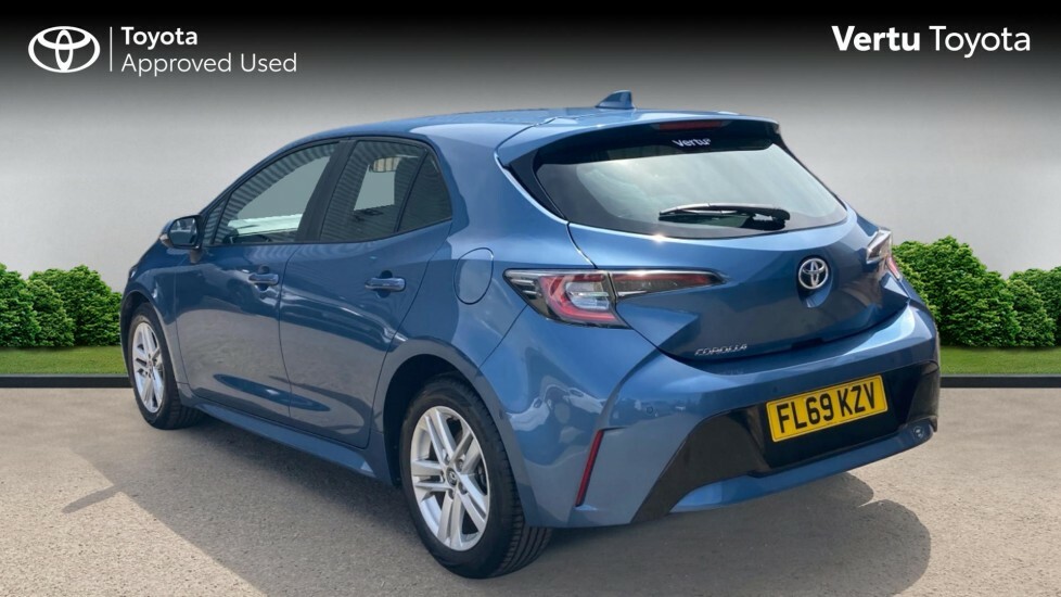 Toyota Corolla Icon Tech Blue #4