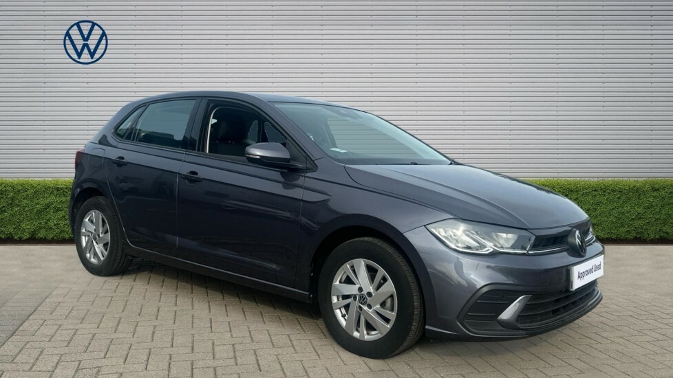 Volkswagen Polo Life Grey