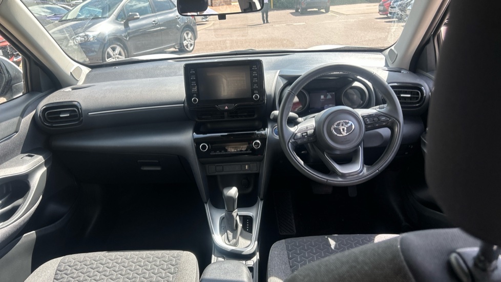 Toyota Yaris Cross Icon YD24TEV White #6