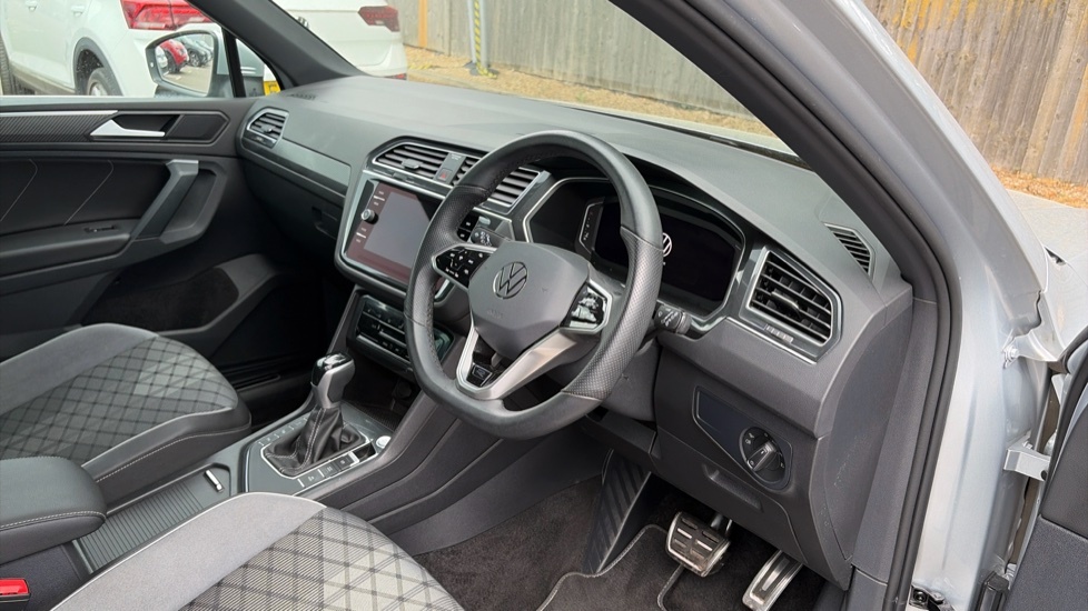 Volkswagen Tiguan R-line Edition PX23MZG Silver #6