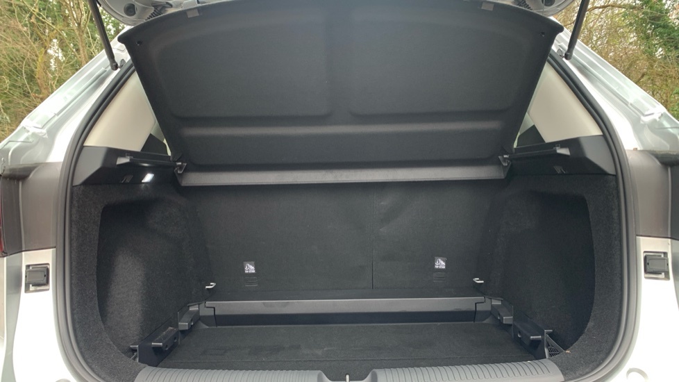 MG ZS Se Silver #4