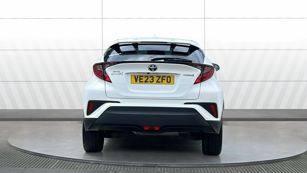 Toyota C-Hr Design White #6