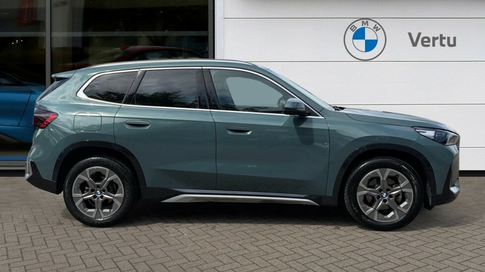 BMW X1 Xline YB25WPO Green #3