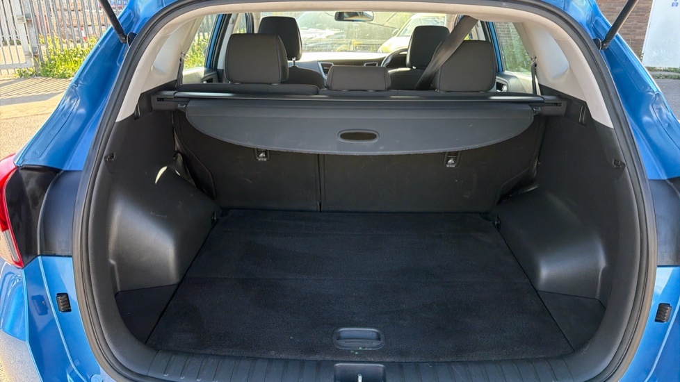 Hyundai Tucson Se Blue #4