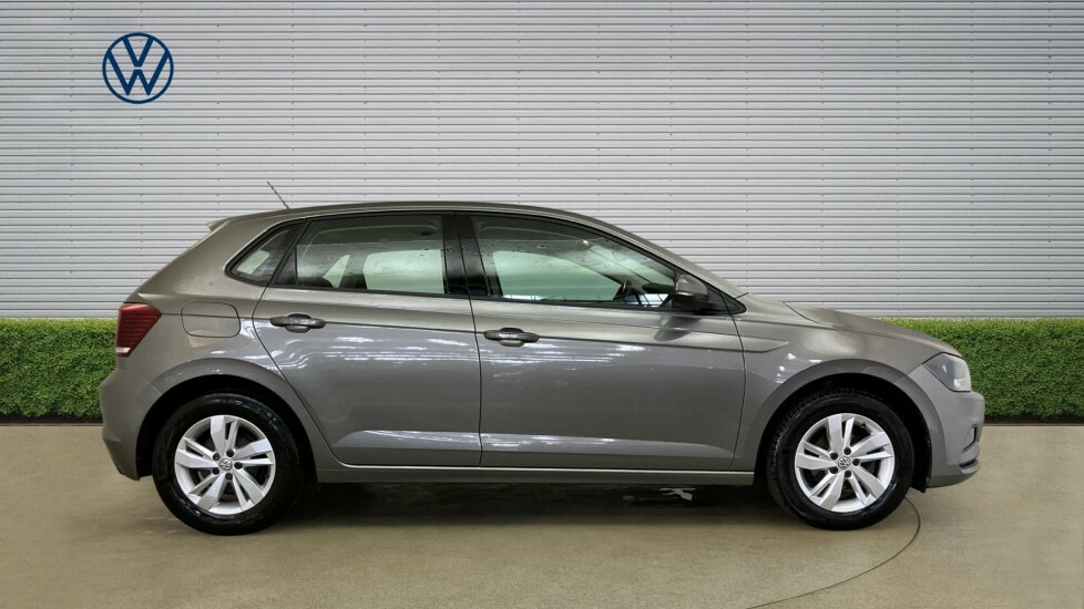 Volkswagen Polo Se Grey #4
