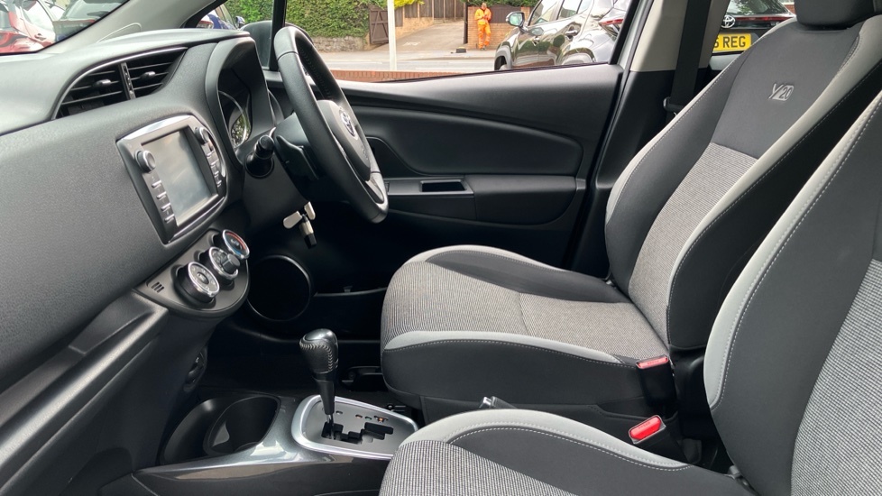 Toyota Yaris Y20 Silver #5