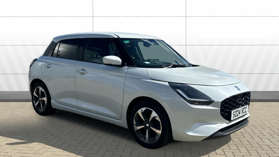 Suzuki Swift Ultra White