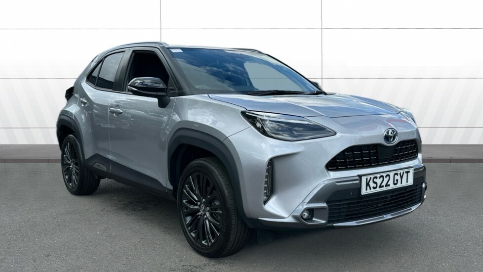 Toyota Yaris Cross Dynamic Silver