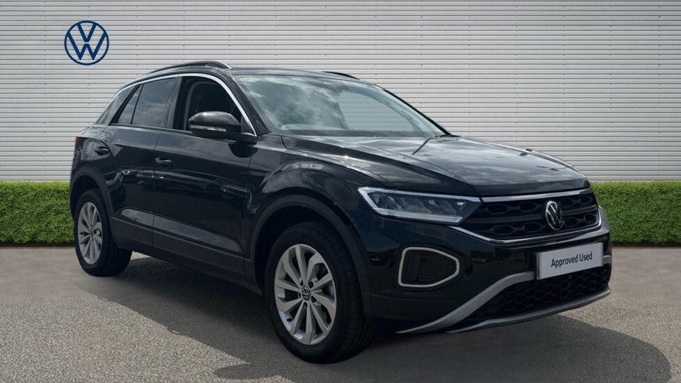 Volkswagen T-Roc Match Black