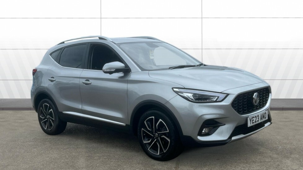 MG ZS Exclusive Silver