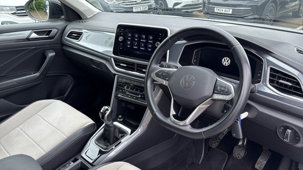 Volkswagen T-Roc Style FP72YYL White #6