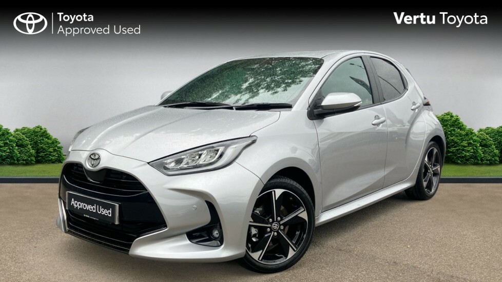 Toyota Yaris Excel Silver #3