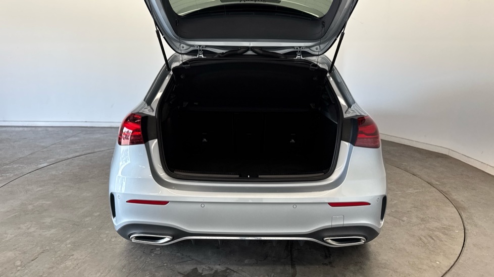 Mercedes-Benz A Class Amg Line OU24WWV Silver #4