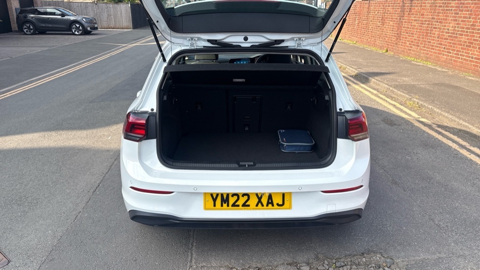 Volkswagen Golf Life White #4