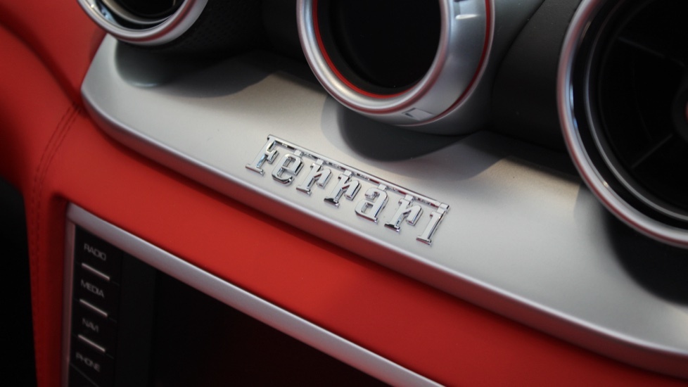 Ferrari California T Hele Red #19
