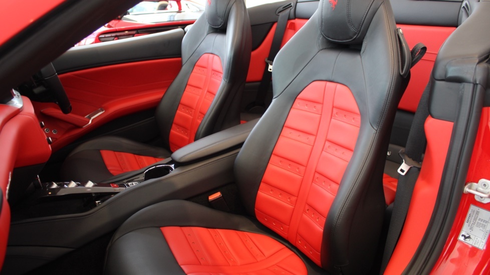 Ferrari California T Hele Red #29