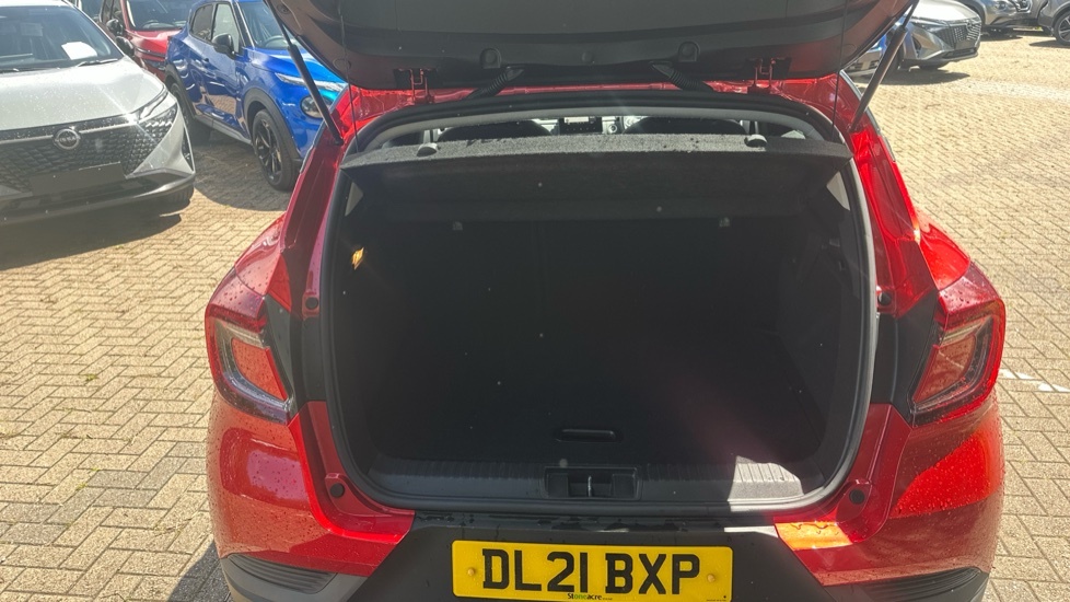Renault Captur Iconic Black #4