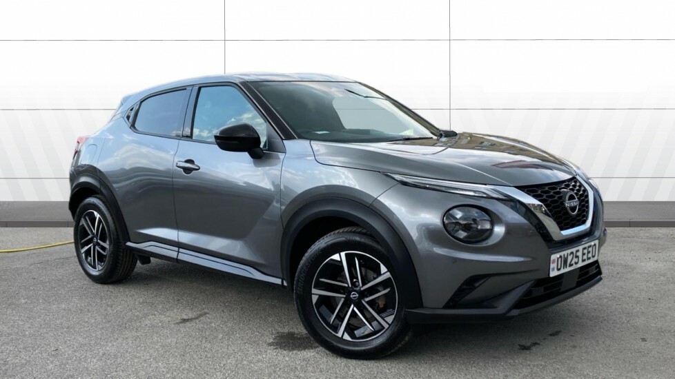 Nissan Juke N-connecta Grey
