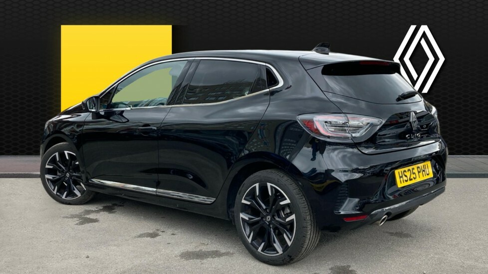 Renault Clio Techno Black #2